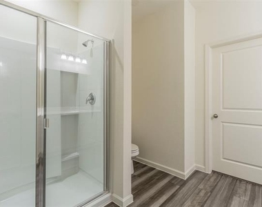 1888 Everglades Drive - Photo Thumbnail 12