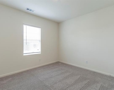 1888 Everglades Drive - Photo Thumbnail 19