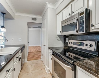 5925 E University Boulevard - Photo Thumbnail 6