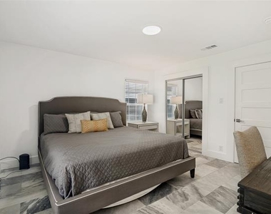 4419 Sexton Lane - Photo Thumbnail 28