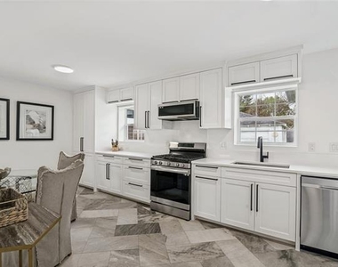 4419 Sexton Lane - Photo Thumbnail 13