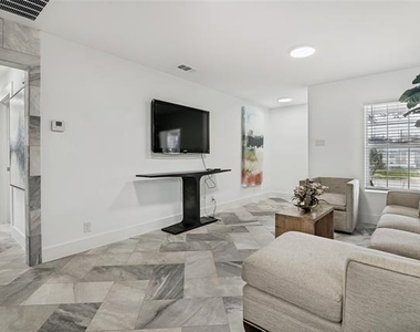 4419 Sexton Lane - Photo Thumbnail 5