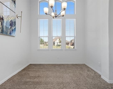 717 Whippoorwill Drive - Photo Thumbnail 8