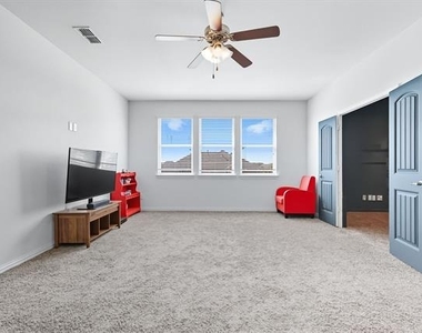 717 Whippoorwill Drive - Photo Thumbnail 14