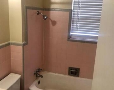 2709 Highwood Drive - Photo Thumbnail 6
