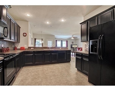 144 Meadow Crest Drive - Photo Thumbnail 2
