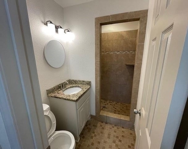 2327 Wagner Avenue - Photo Thumbnail 1