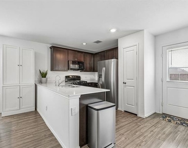 3044 Harper Street - Photo Thumbnail 8