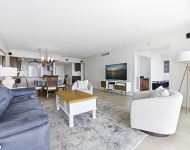 3000 Ne 48th Court - Photo Thumbnail 7