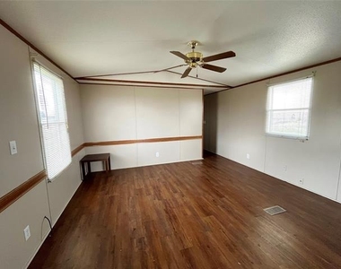 8082 Fm 697 - Photo Thumbnail 4