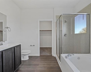 3911 Nature Court - Photo Thumbnail 13