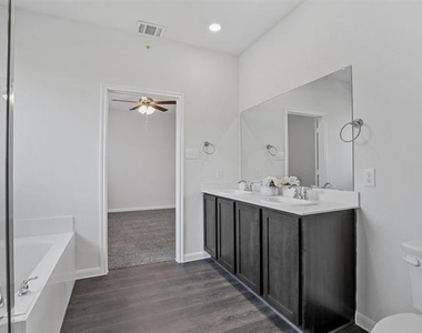 3911 Nature Court - Photo Thumbnail 14