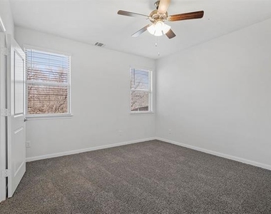 3911 Nature Court - Photo Thumbnail 10