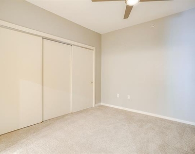 4107 Bowser Avenue - Photo Thumbnail 21