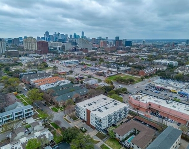 4107 Bowser Avenue - Photo Thumbnail 12