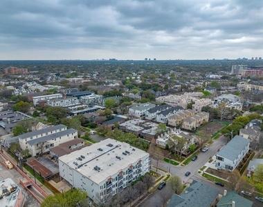 4107 Bowser Avenue - Photo Thumbnail 15