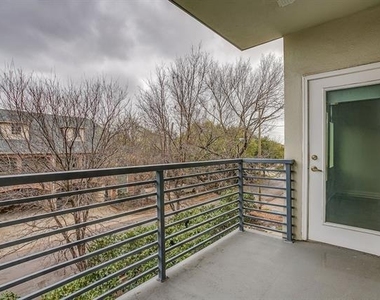 4107 Bowser Avenue - Photo Thumbnail 30