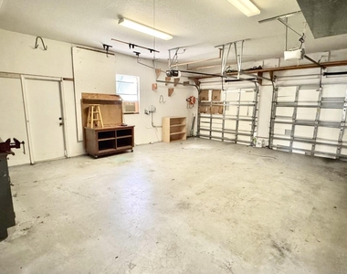 510 Sw South Carolina Drive - Photo Thumbnail 12