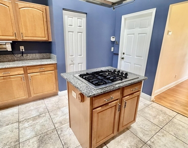 510 Sw South Carolina Drive - Photo Thumbnail 20