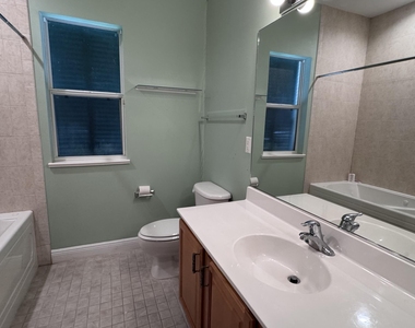 510 Sw South Carolina Drive - Photo Thumbnail 10