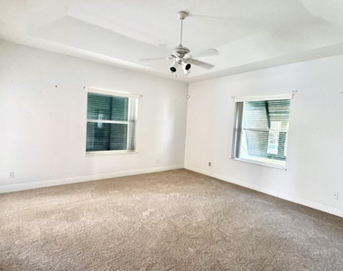 510 Sw South Carolina Drive - Photo Thumbnail 23
