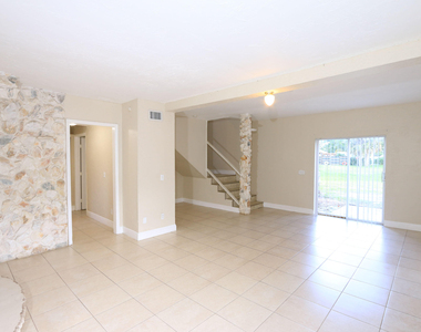 4916 Silver Oak Drive - Photo Thumbnail 14