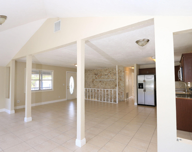 4916 Silver Oak Drive - Photo Thumbnail 19