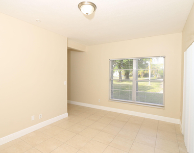 4916 Silver Oak Drive - Photo Thumbnail 8