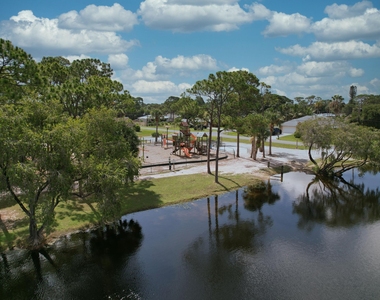 4916 Silver Oak Drive - Photo Thumbnail 36