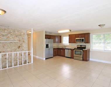 4916 Silver Oak Drive - Photo Thumbnail 22