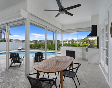 9010 Gardens Glen Circle - Photo Thumbnail 21