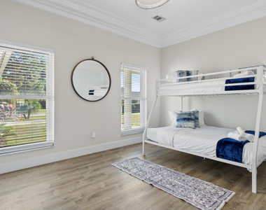 9010 Gardens Glen Circle - Photo Thumbnail 56