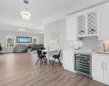 9010 Gardens Glen Circle - Photo Thumbnail 13