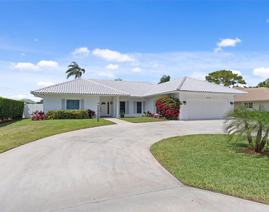 9010 Gardens Glen Circle - Photo Thumbnail 43