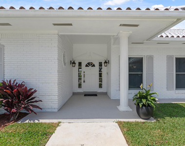 9010 Gardens Glen Circle - Photo Thumbnail 41