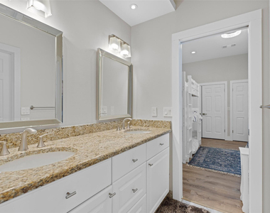 9010 Gardens Glen Circle - Photo Thumbnail 30