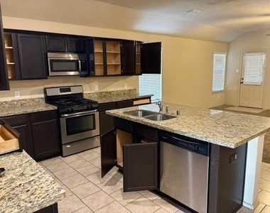 21122 Kirkland Woods Drive - Photo Thumbnail 3