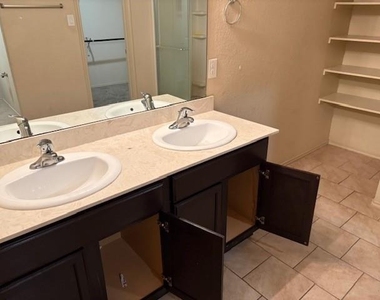 21122 Kirkland Woods Drive - Photo Thumbnail 13