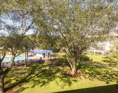 2303 Lucaya Lane - Photo Thumbnail 8