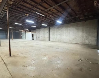 2019 Exchange Avenue - Photo Thumbnail 1