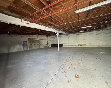 2021 Exchange Avenue - Photo Thumbnail 1