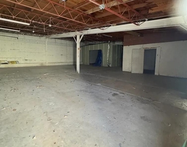 2021 Exchange Avenue - Photo Thumbnail 2