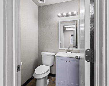 1101 E Loomis Road - Photo Thumbnail 11