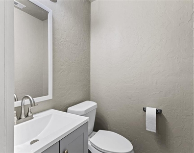 1101 E Loomis Road - Photo Thumbnail 8