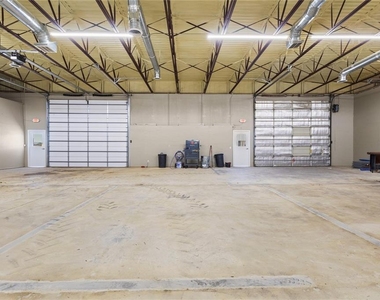 1101 E Loomis Road - Photo Thumbnail 23