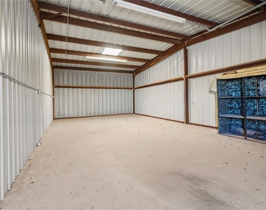 1101 E Loomis Road - Photo Thumbnail 39