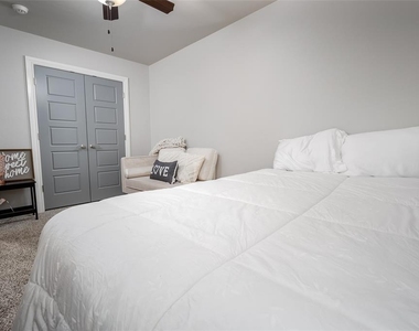18644 Groveton Boulevard - Photo Thumbnail 15