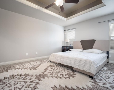 18644 Groveton Boulevard - Photo Thumbnail 14