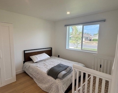 7247 Capistrano - Photo Thumbnail 4