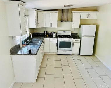 17402 Mayall - Photo Thumbnail 1